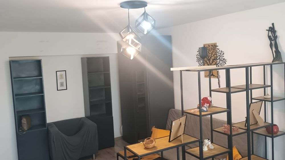 Berceni-garsoniera de închiriat particular