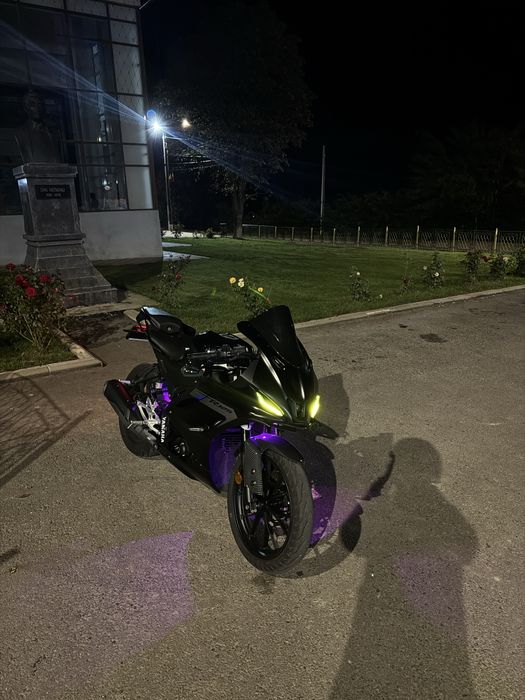 Vând YZF R125-A 2025