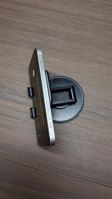 Продаю iPhone 12