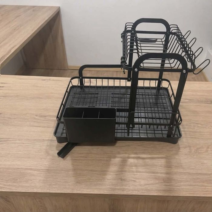 Неръждаем сушилник за съдове с оттичане на водата