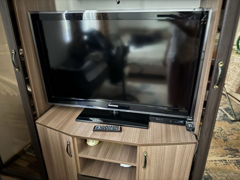 Продам телевизор бу