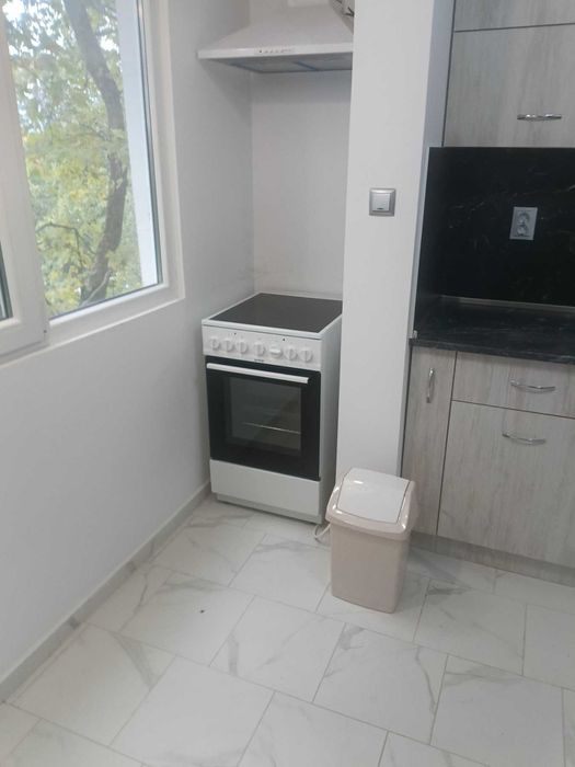 Дава се под наем Двустаен апартамент в Разград, Орел - 62 кв.м за 280.5 € - Снимка #4