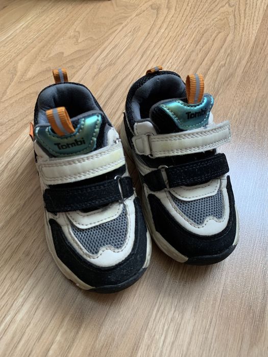 Кроссовки сандалии сабо 24 размер