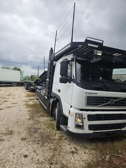 Volvo FM 400 , TRANSPORTOR AUTO . Volvo FM 400 , Transportor Auto . Euro V .