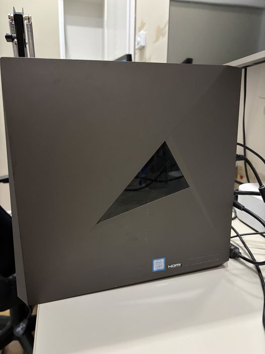 Mini PC Gaming ASUS ROG GR8 II | i5-7400 | 16GB RAM | GTX 1060