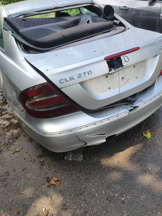 Fata completa / Piese dezmembrari Mercedes ClK 209