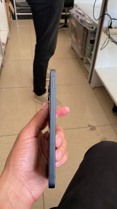 A 16 sotiladi holati alo dakument karobka bor manzil surxondaryo vil