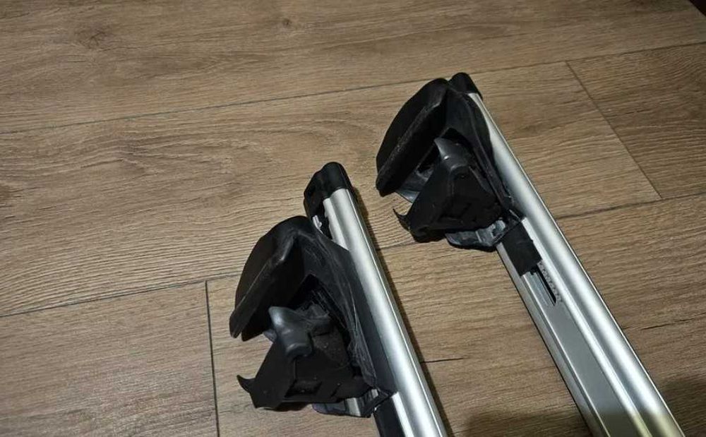 Греди за багажник Thule AeroBar 108 см с 2 ключа, Туле за таван, Тюле