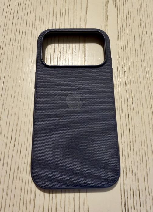 Husa originala iPhone 17 Pro Apple TechWoven cu MagSafe, Black