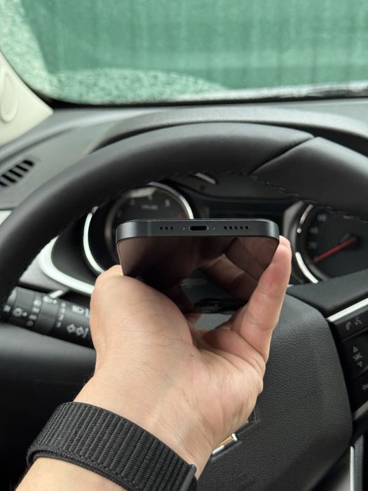 iPhone 13 128 GB Midnight Срочно