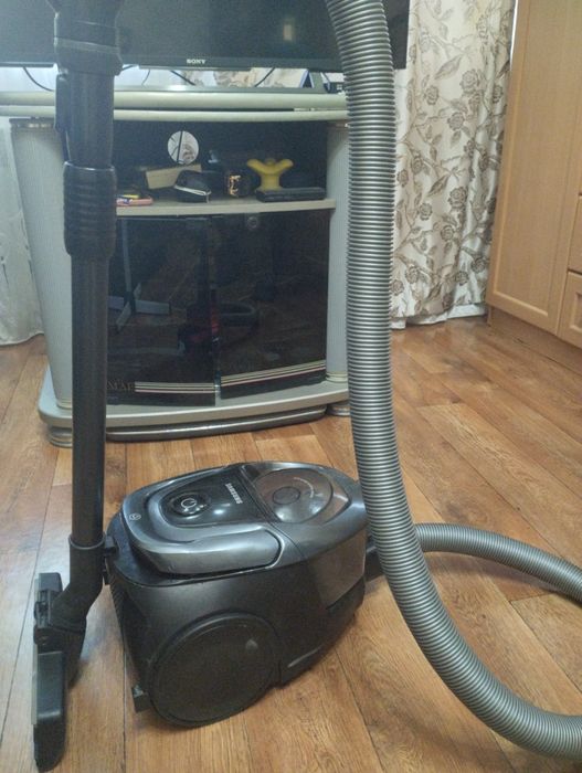 Пылесос для дома