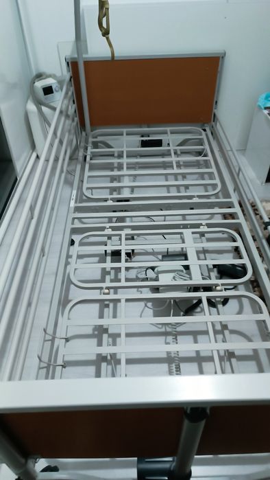 Легло  болнично електрическо