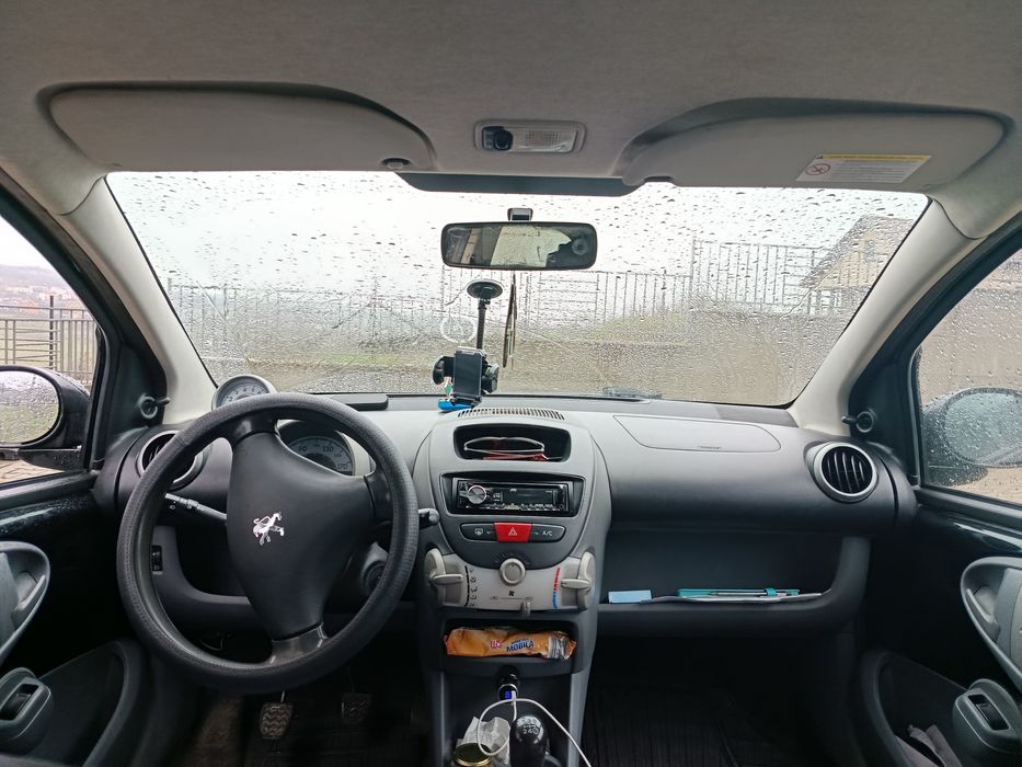 Peugeot 107(Toyota aygo, Citroen c1)