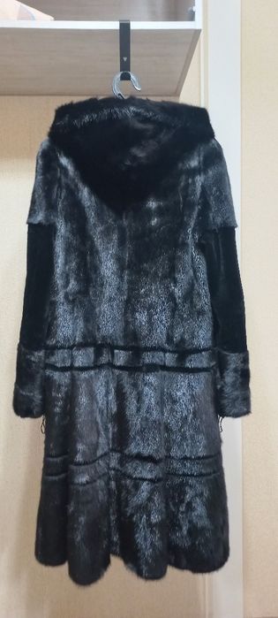 Продам норковую шубку