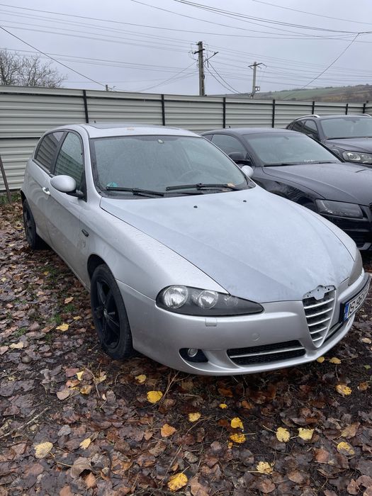 Vând alfa romeo 147 facelift 1.6 twinspark