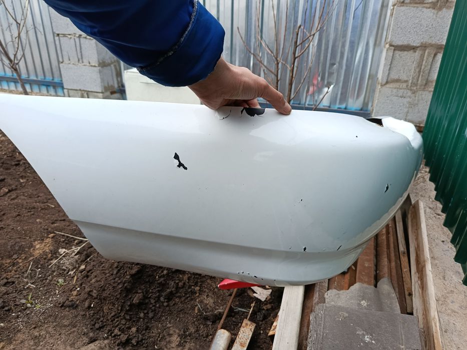 задний бампер на королла 120 американец