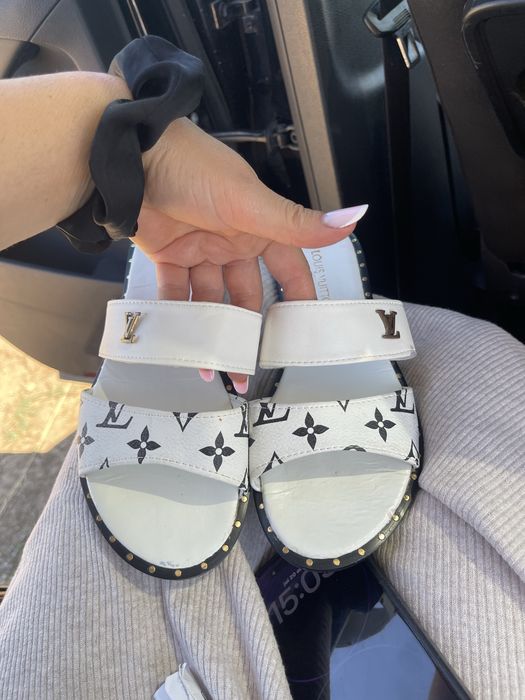 Slapi , papuci dama louis vuitton marimea 38