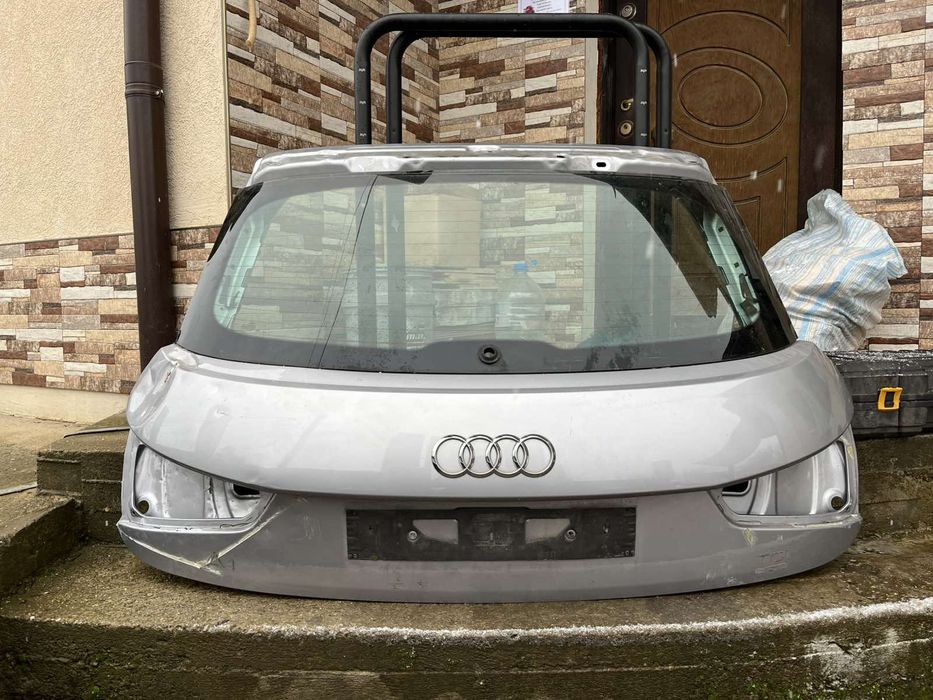 2бр.Задна врата/багажник за Audi A1
