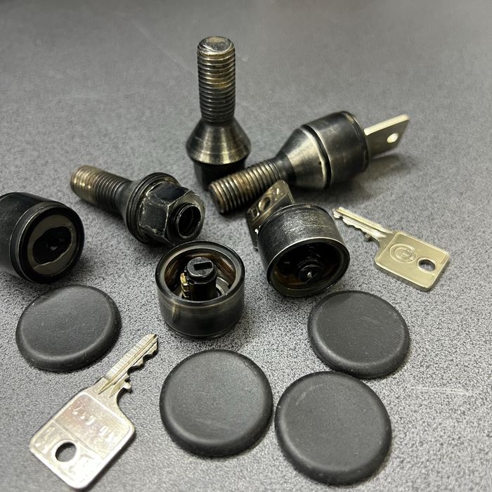 Секретки с ключами bmw бмв