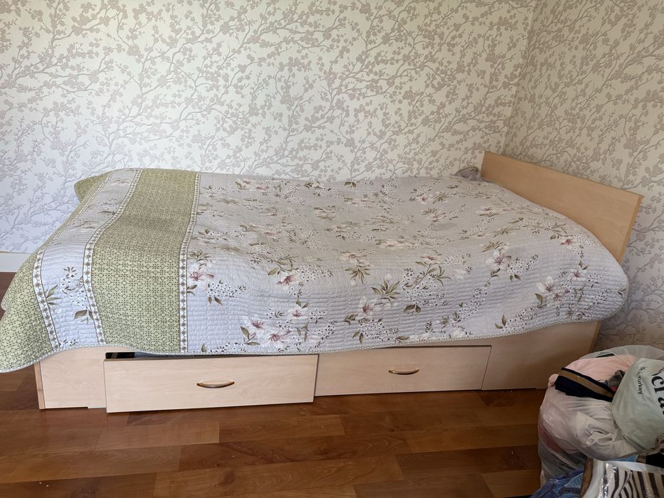 Диван одно спальный
