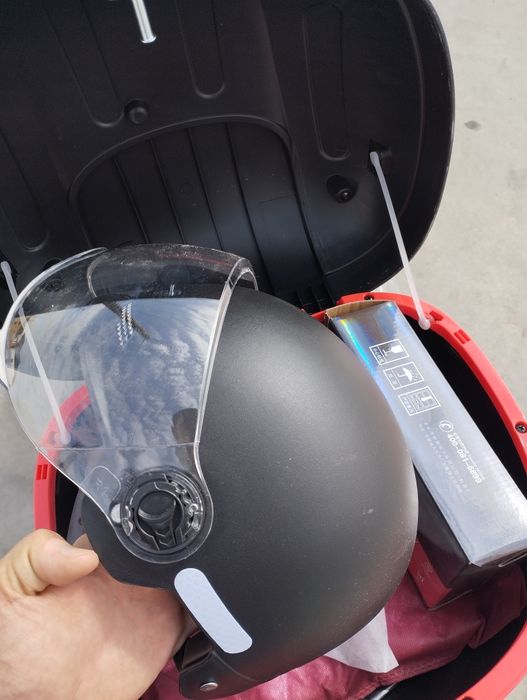 Электроскутер  янги Bonvi redlain яхши фирма сотилади срочнии