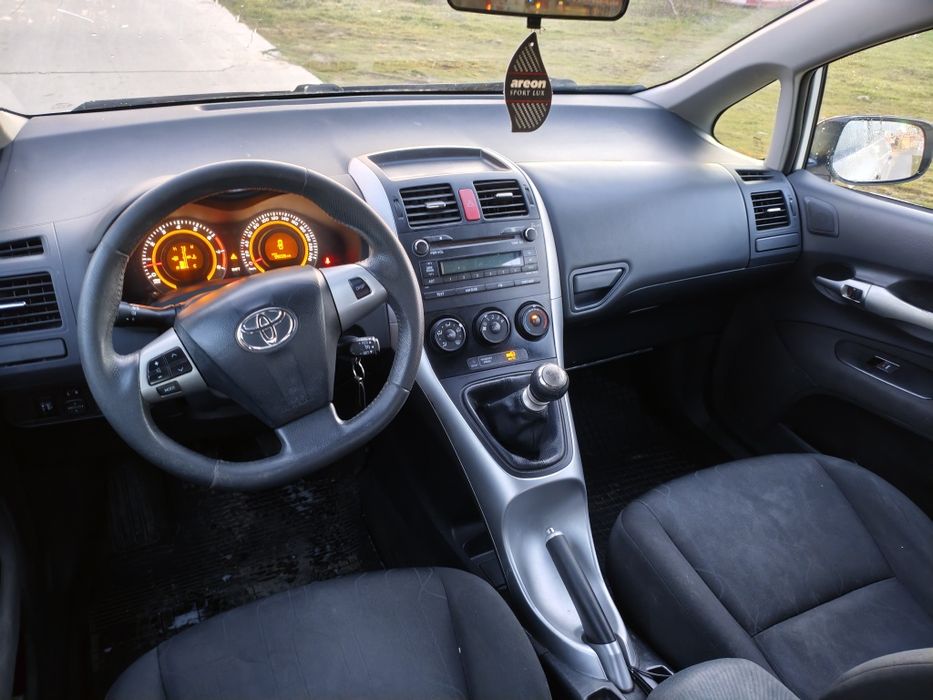 Toyota Auris 98000km REALI