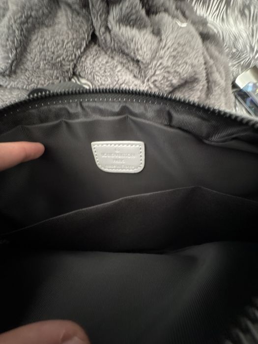 Borseta Lousi Vuitton