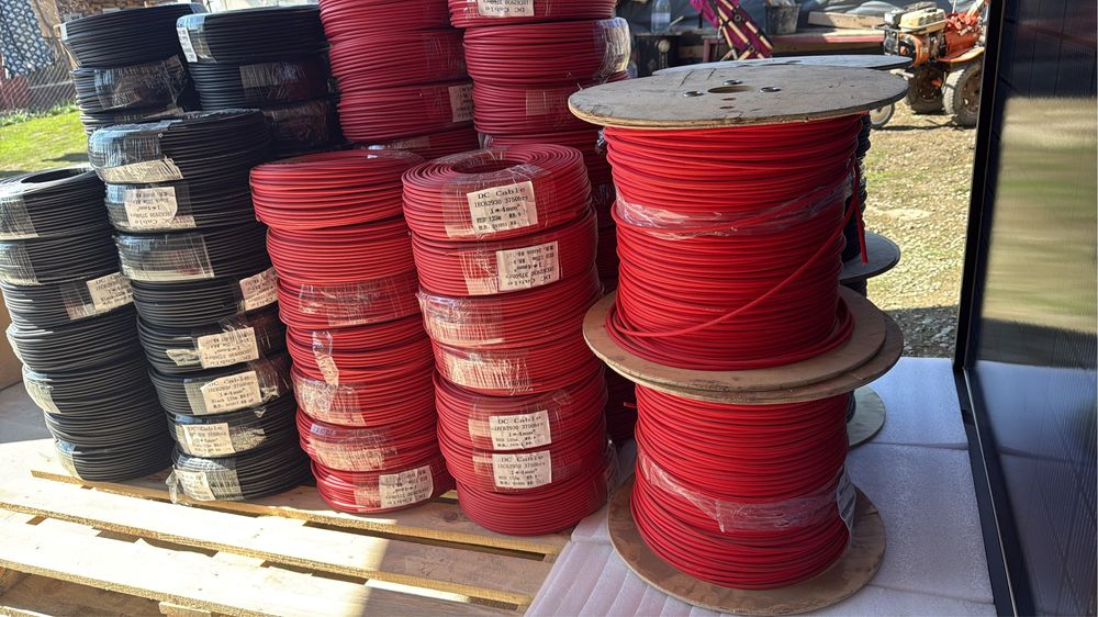 Cabluri de 4 mm role de 125 m peste 10000 ml