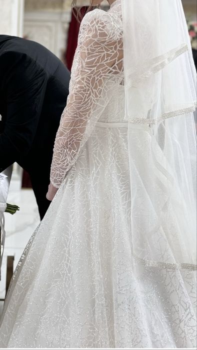 Свадебное платье