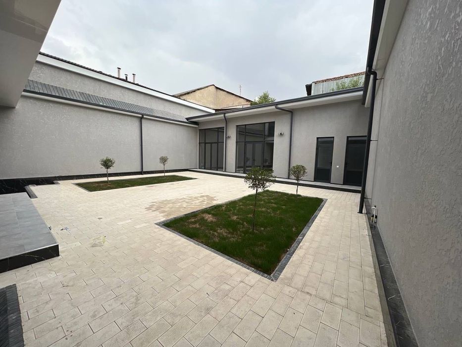 Аренда офис
Яккасарай туйхана 1.400 м2