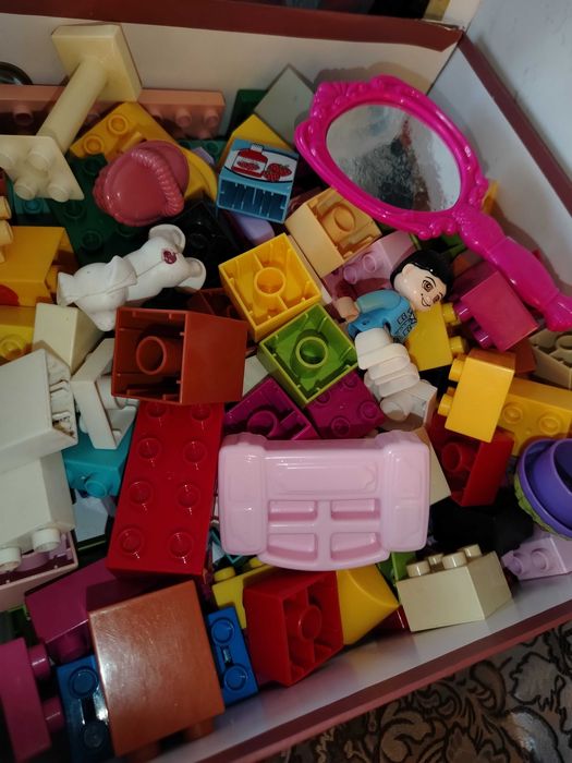 Продам детский конструктор