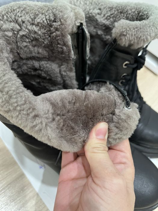 Продам натуральные кожанные ботинки