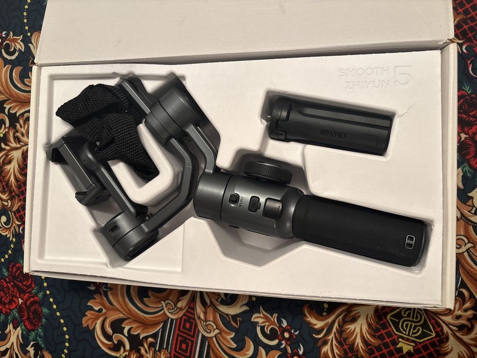Стедикам Zhiyun Smooth 5