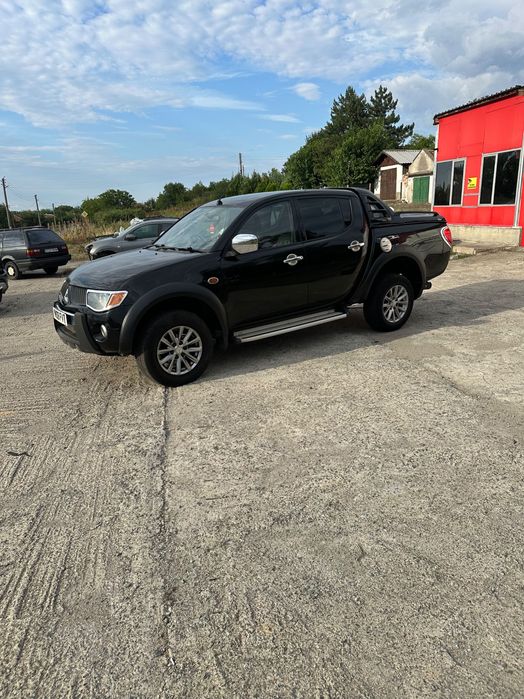 Mitsubishi L200/митсубиши L200на части 2.5d 136кс