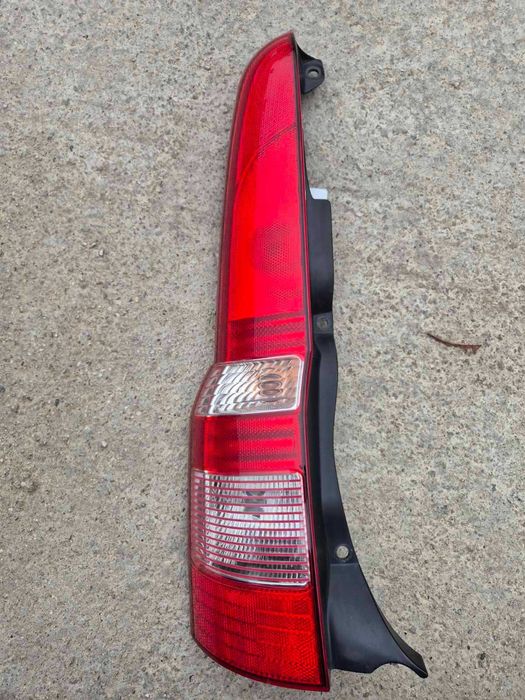 Продавам ляв оригинален стоп Фат Панда 2003 до 2012