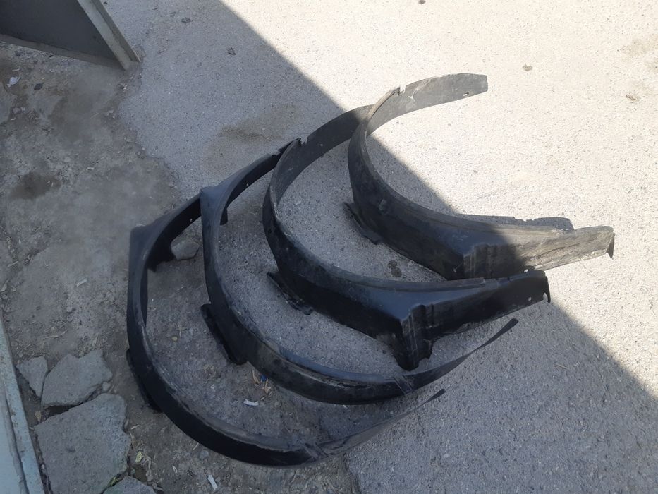 Передние подкрыльники на БМВ Е34