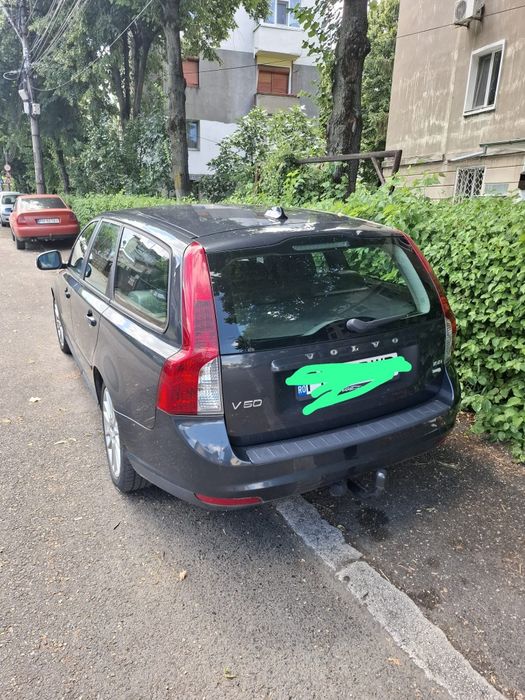 Se vinde Volvo v50