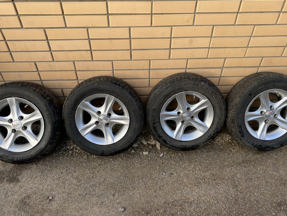 Продам резину с дисками