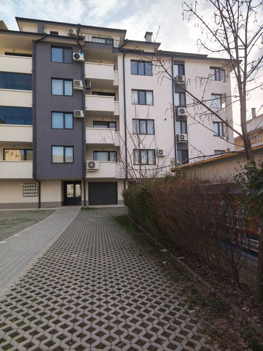 Дава се под наем Гараж / Паркомясто в Търговище, Център - 18 кв.м за 59.67 € - Снимка #3