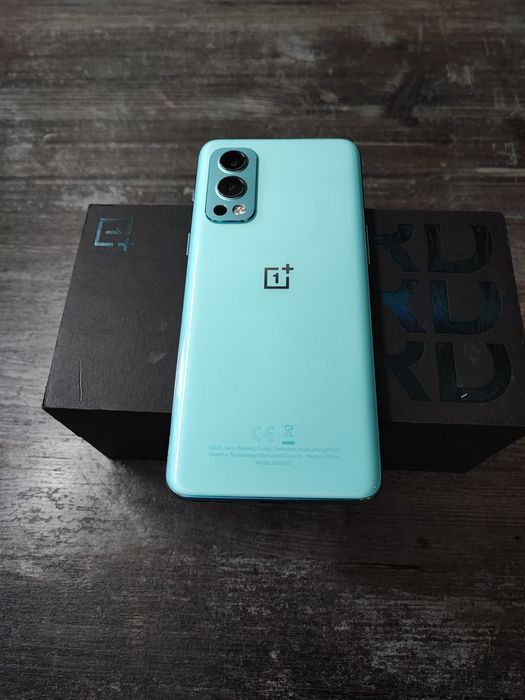 Продам OnePlus Nord2