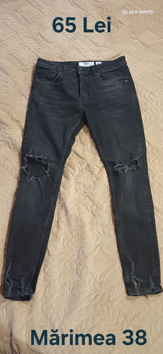 Jeansi baieti Denim Bershka marimi diferite SH