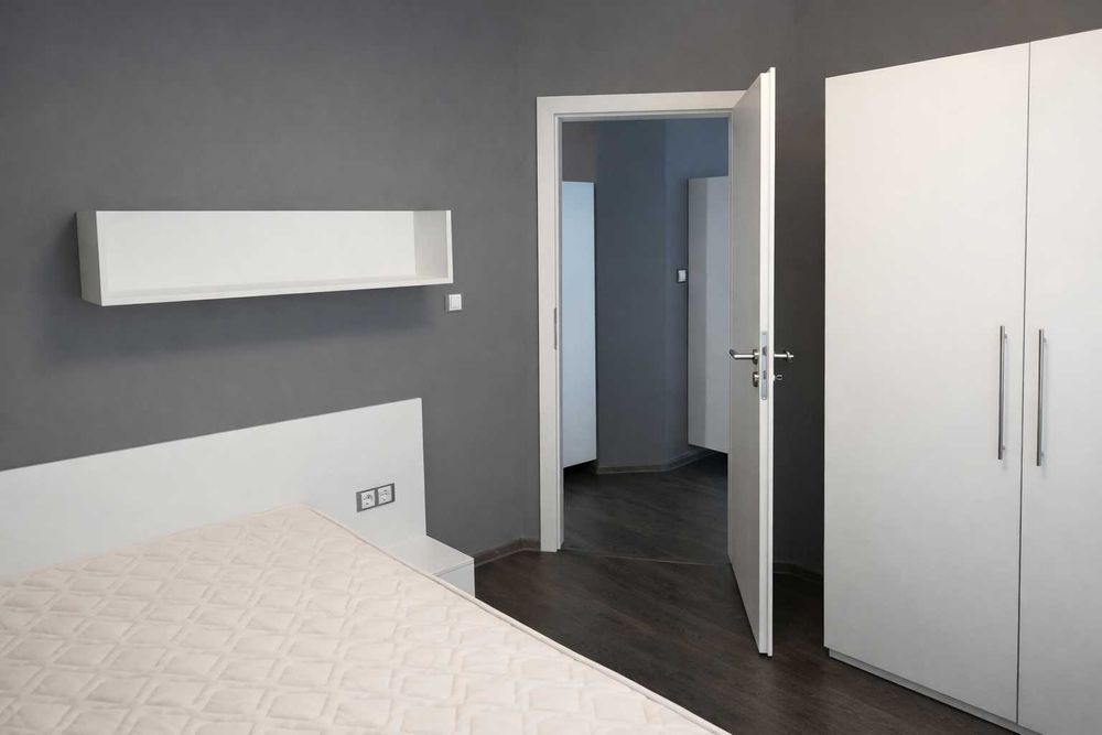 Дава се под наем Тристаен апартамент в София, Студентски град - 90 кв.м за 867.51 € - Снимка #4