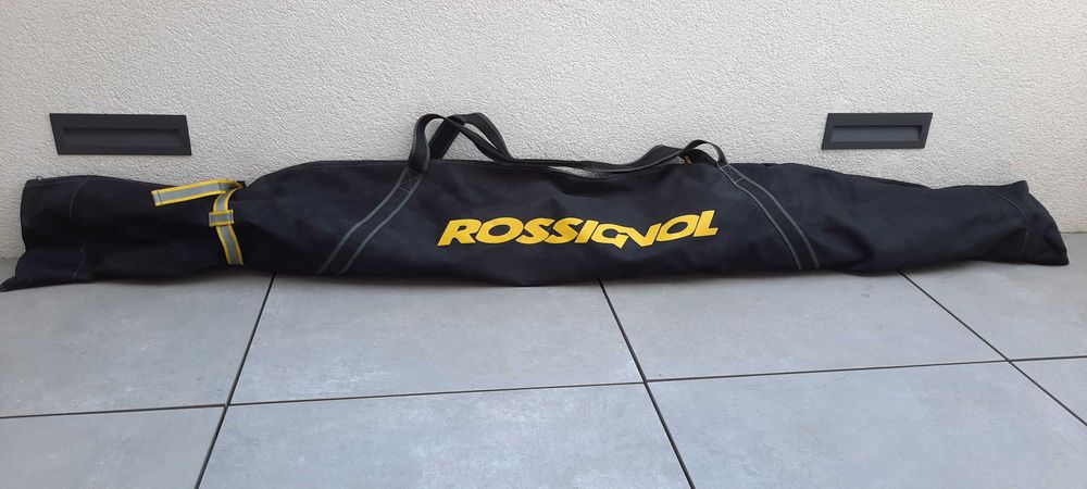 Set skiuri "clasice" 185 cm + bețe 125 cm + husă, toate Rossignol