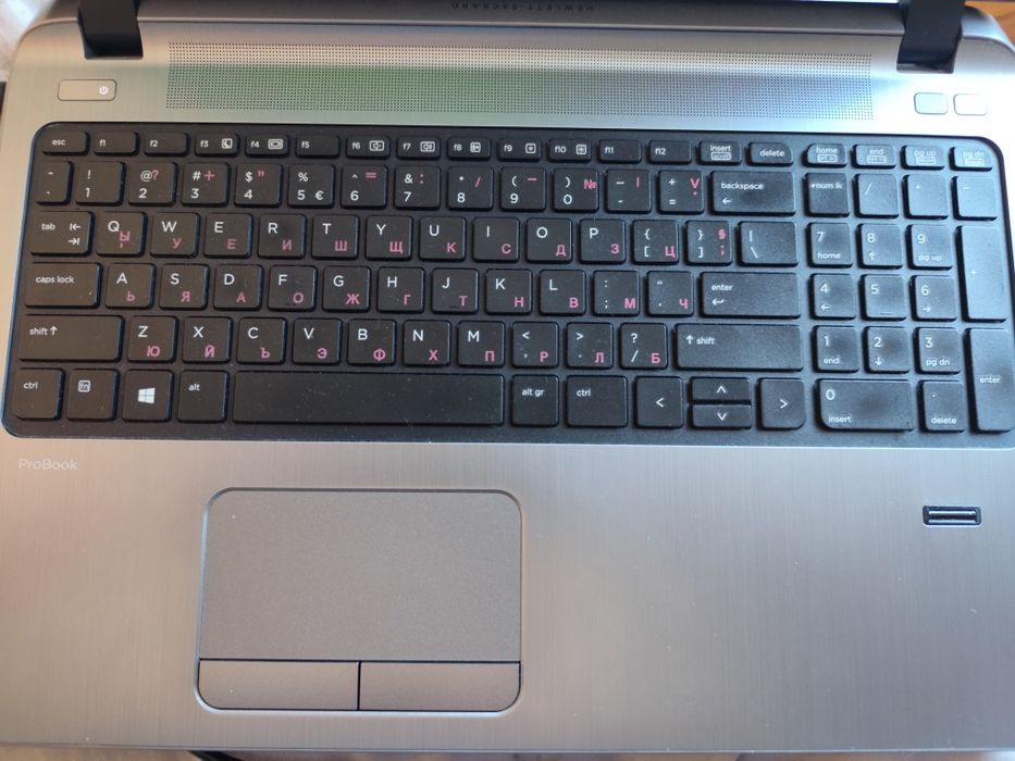 Продавам лаптоп HP