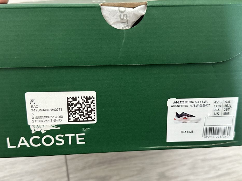 Продам кроссовки оригинал Lacoste