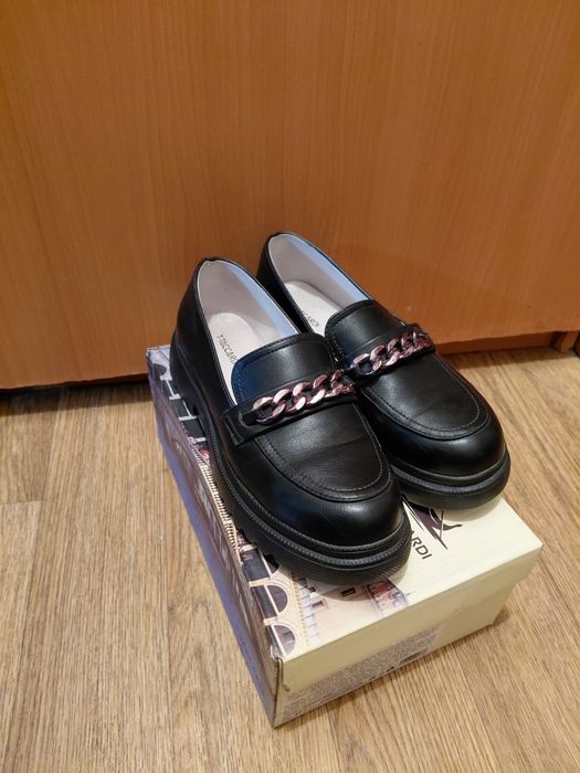 Жас өспірімдерге арналған туфли