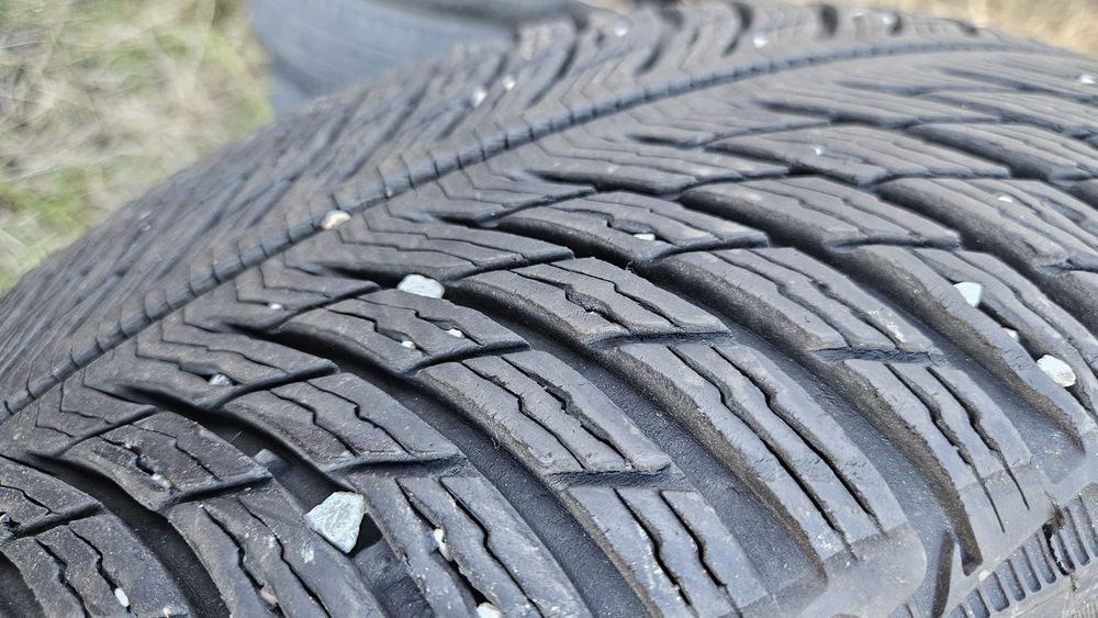 2бр гуми 235 65 17 дот 21 мишелин michelin