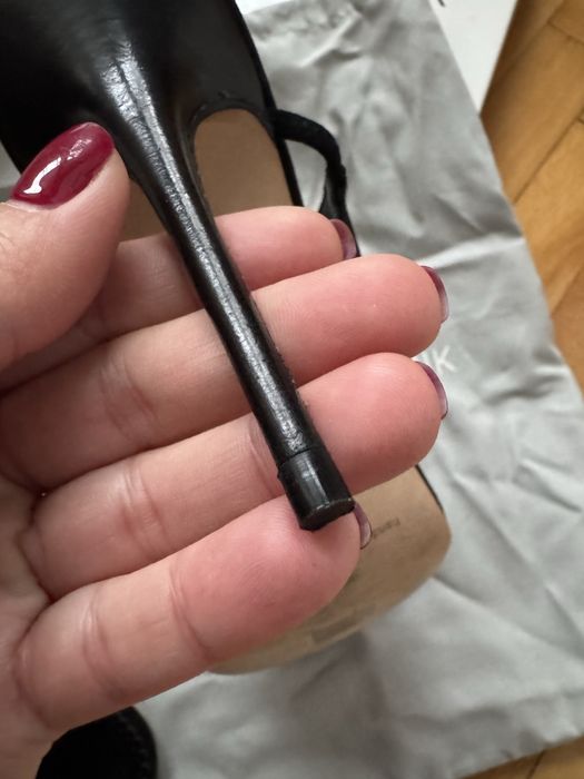 Оригинални сандали на Manolo Blahnik