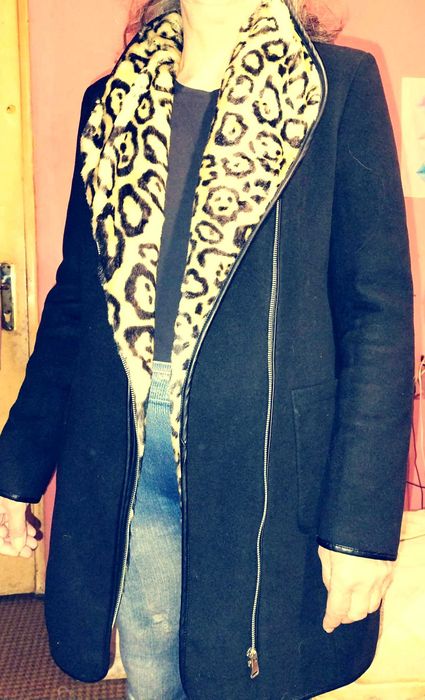 Палто с прекрасна и топла, тигрова яка.Топ палтенце за всеки ден!