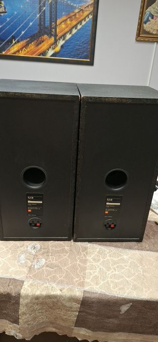 Продавам тонколони JBl   TLX 30